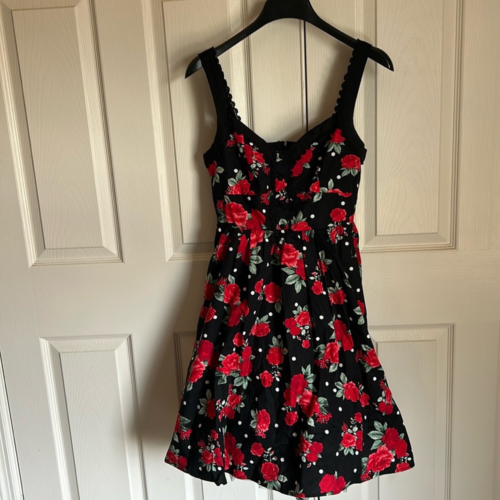 Hot Topic Black Floral 60s Inspired Dress